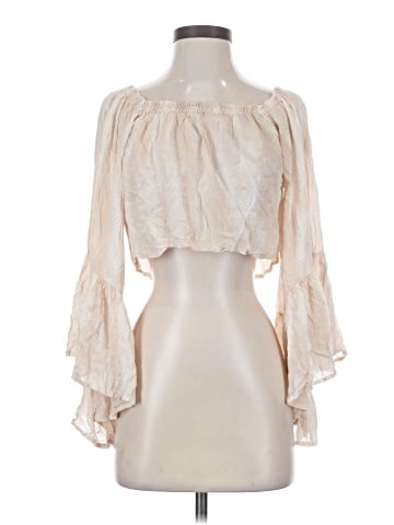 Indah 3/4 Sleeve Blouse (view 1)