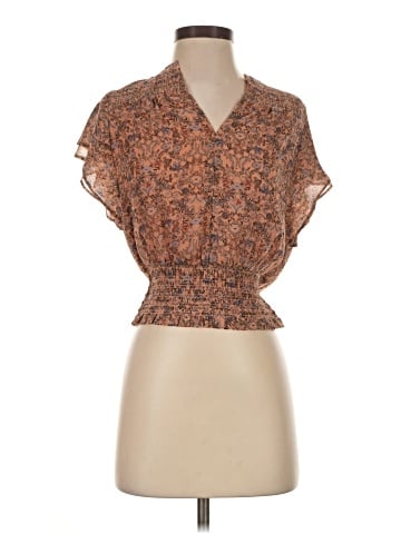 Cupcakes & Cashmere Short Sleeve Blouse (view 1)