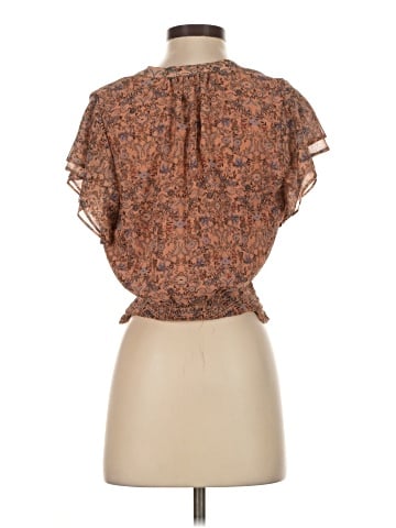 Cupcakes & Cashmere Short Sleeve Blouse (view 2)