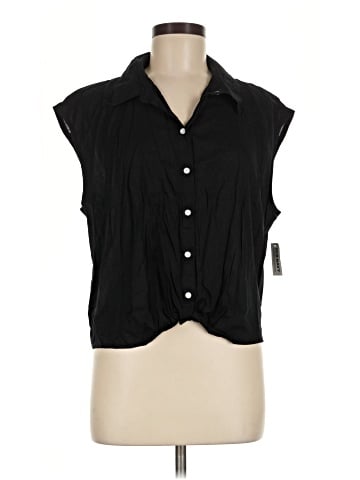 Old Navy Sleeveless Button-Down Shirt (view 1)
