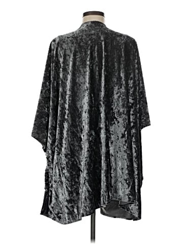 Do Everything in Love Kimono (view 2)
