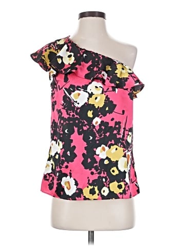 The Limited Sleeveless Top (view 1)