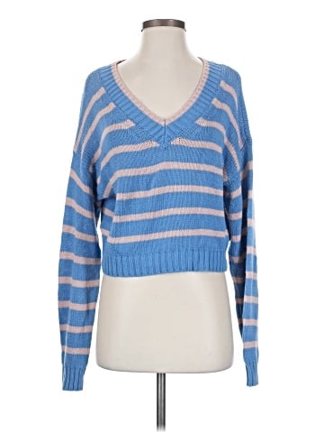 American Eagle Outfitters Pullover Sweater (view 1)