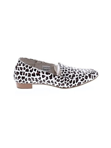 Suzanne Betro Flats (view 1)