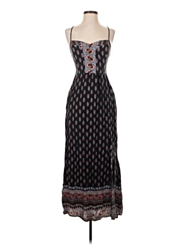 Xhilaration Casual Dress (view 1)