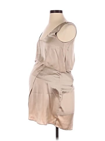 Liquid New York for A Pea In The Pod Cocktail Dress (view 1)