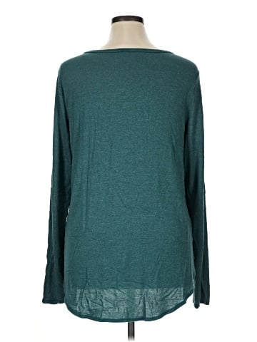 Old Navy Pullover Sweater (view 2)