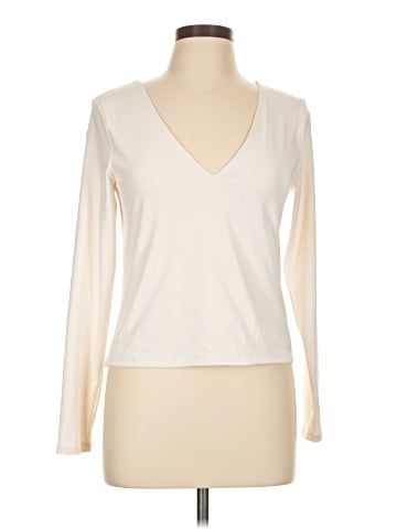 Old Navy Long Sleeve T-Shirt (view 1)