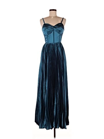 Unbranded Cocktail Dress (view 1)