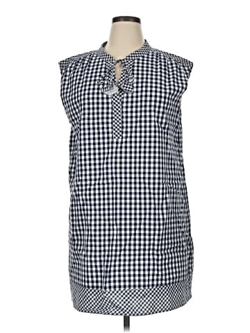 Vineyard Vines Sleeveless Button-Down Shirt (view 1)
