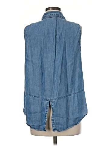 Signature 8 Sleeveless Button-Down Shirt (view 2)