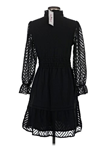 Liza Byrd Casual Dress (view 2)