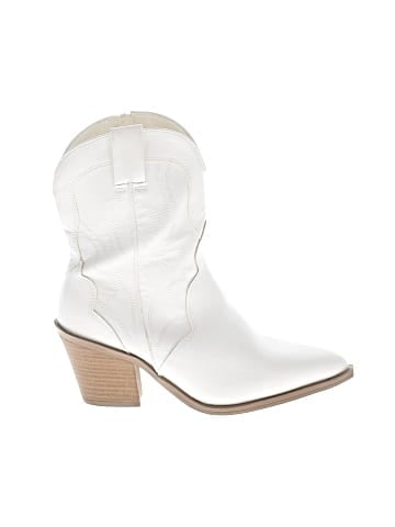 Universal Thread Boots (view 1)