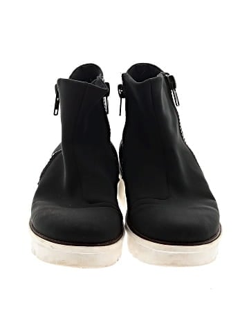 FitFlop Ankle Boots (view 2)