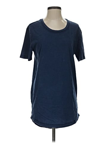 American Eagle Outfitters Short Sleeve T-Shirt (view 1)