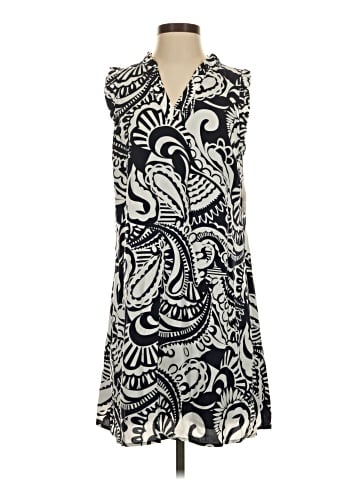 Crown & Ivy Casual Dress (view 1)