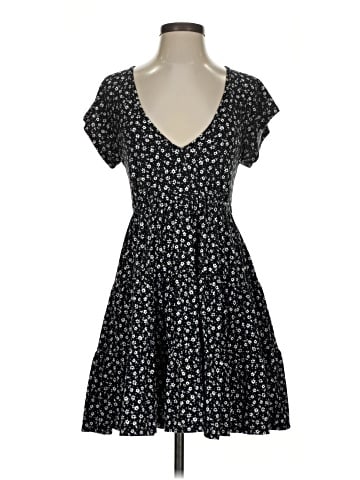 Urban Outfitters Casual Dress (view 1)