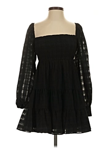 Urban Outfitters Casual Dress (view 1)