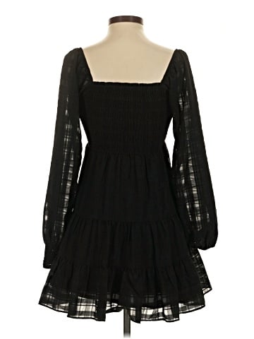 Urban Outfitters Casual Dress (view 2)