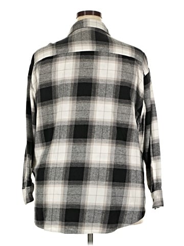 Old Navy Long Sleeve Button-Down Shirt (view 2)