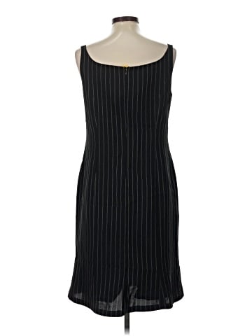 Tristan & Iseut Casual Dress (view 2)