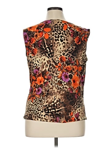 Jennie & Marlis Sleeveless T-Shirt (view 2)