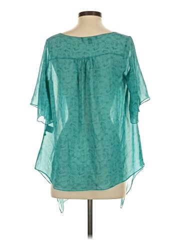 Elizabeth and James Kimono (view 2)