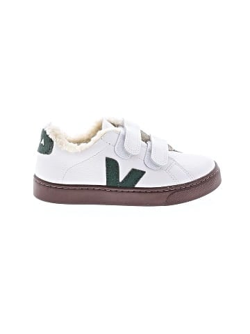 VEJA Sneakers (view 1)