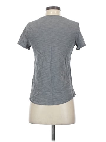 Old Navy Short Sleeve T-Shirt (view 2)