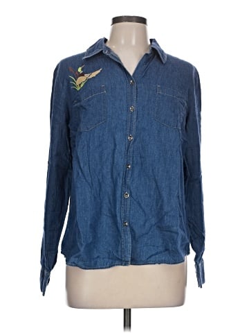 Croft & Barrow Long Sleeve Button-Down Shirt (view 1)