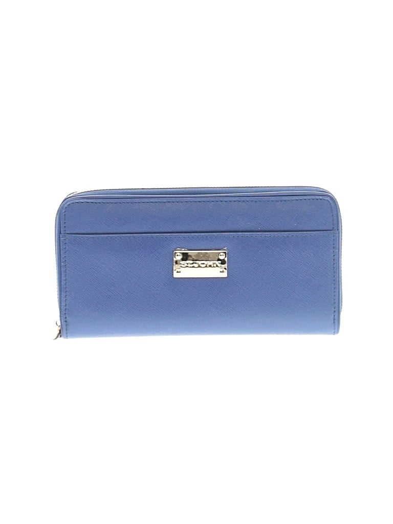 Click to view more detailed imagery on our partner's website Pre-owned St John Leather Wallet In Blue