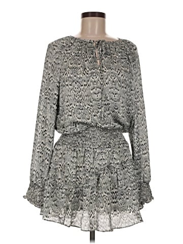 Muche et Muchette Casual Dress (view 1)