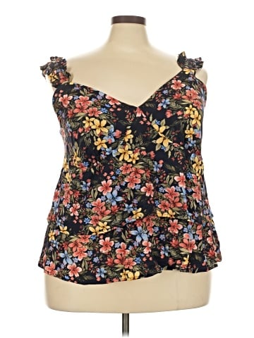 Hiatus Sleeveless Blouse (view 1)