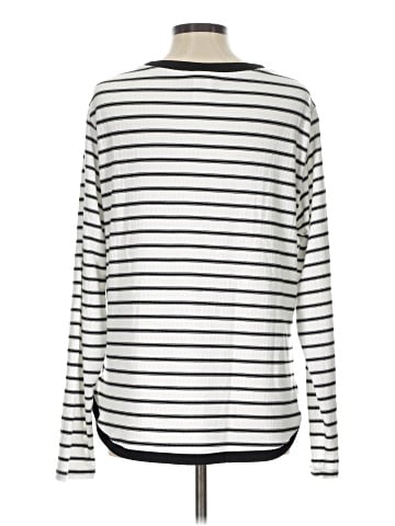 CAbi Long Sleeve Top (view 2)