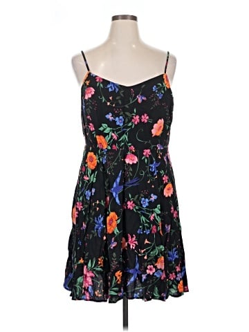 Old Navy Casual Dress (view 1)