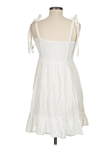 Old Navy Casual Dress (view 2)