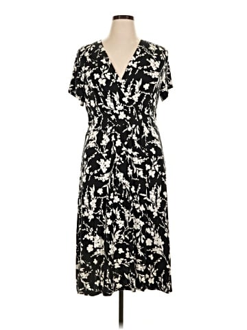 Croft & Barrow Casual Dress (view 1)