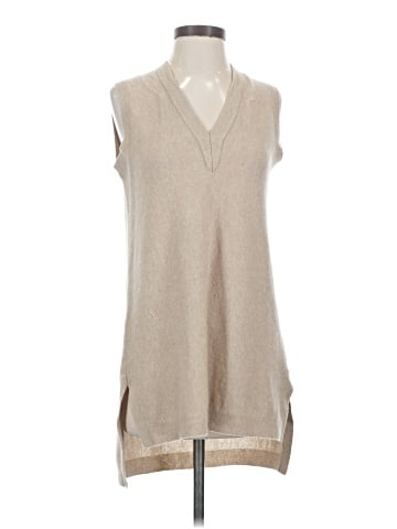 Vince. Sweater Vest (view 1)