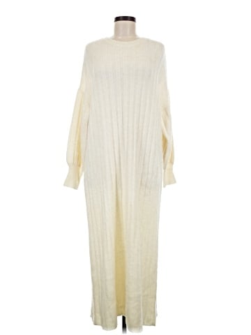 MNG Poncho (view 1)