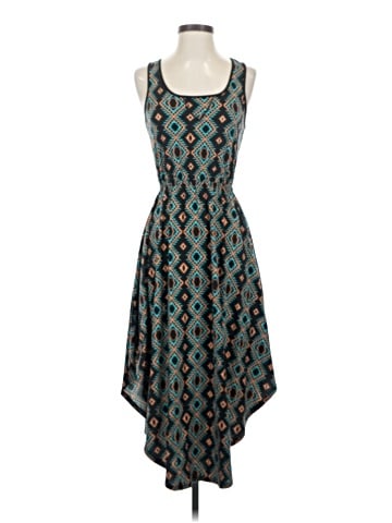 Xhilaration Casual Dress (view 1)
