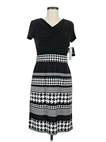 Sandra Darren Casual Dress (view 1)