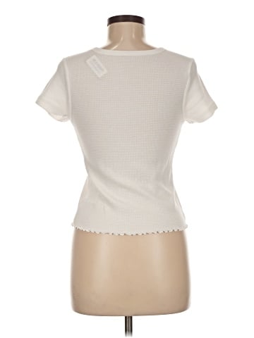 Old Navy Short Sleeve T-Shirt (view 2)