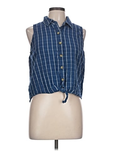 Aeropostale Sleeveless Button-Down Shirt (view 1)