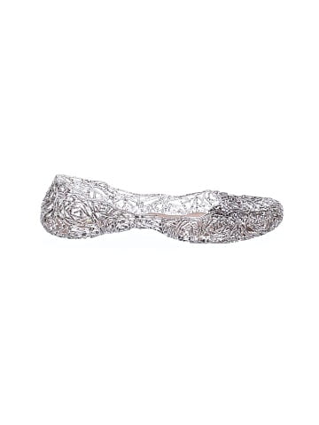 Unbranded Flats (view 1)