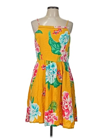 Old Navy Casual Dress (view 1)