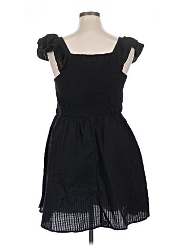 Old Navy Casual Dress (view 2)