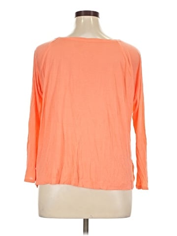 Jennifer Lopez 3/4 Sleeve T-Shirt (view 2)