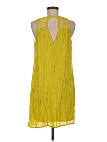 Old Navy Casual Dress (view 2)