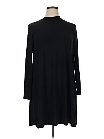 Nik and Nash Casual Dress (view 1)
