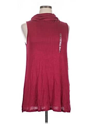 Signature Studio Sleeveless T-Shirt (view 1)